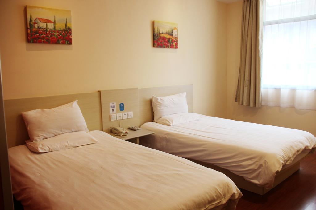 Hanting Express Shenyang Xizhong Street Room photo