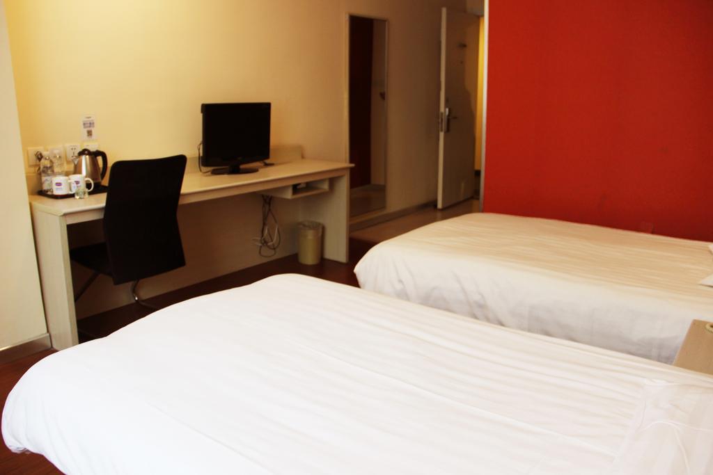 Hanting Express Shenyang Xizhong Street Room photo