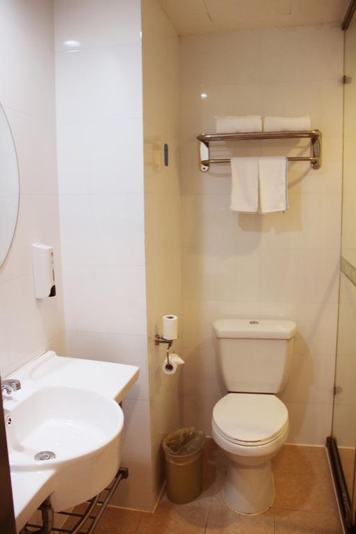 Hanting Express Shenyang Xizhong Street Room photo